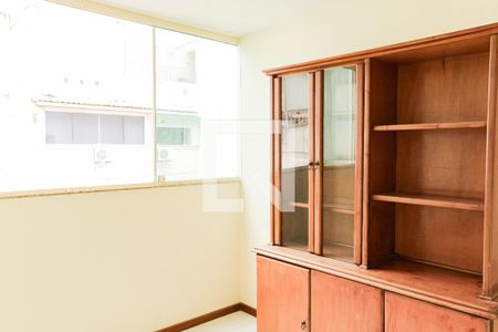 Apartamento à venda com 190m², 3 quartos e 2 vagasQuarto 2