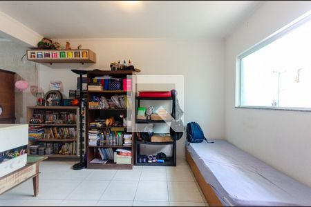 Sala de casa de condomínio à venda com 2 quartos, 62m² em Vila Cavaton, São Paulo
