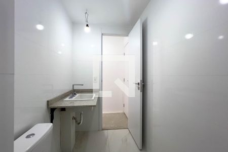 Apartamento à venda com 105m², 3 quartos e 2 vagas Apartamento à venda com 105m², 3 quartos e 2 vagasBanheiro