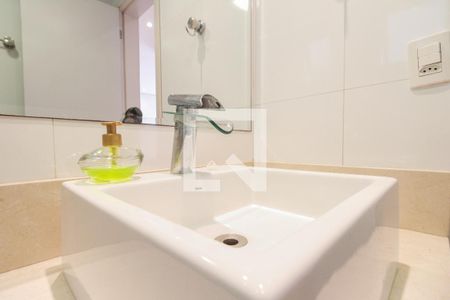 Apartamento à venda com 79m², 3 quartos e 3 vagasBanheiro Social 