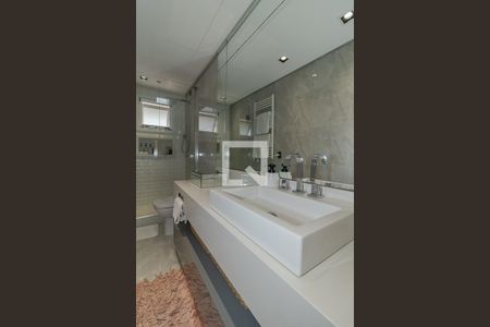 Casa à venda com 83m², 2 quartos e 1 vaga Casa à venda com 83m², 2 quartos e 1 vagaBanheiro