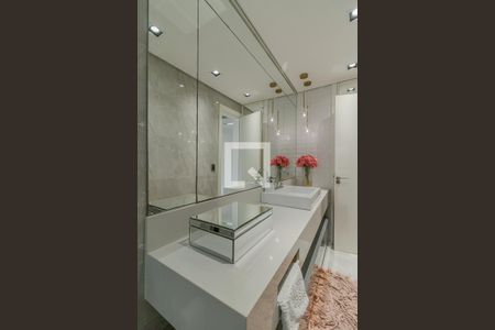 Casa à venda com 83m², 2 quartos e 1 vaga Casa à venda com 83m², 2 quartos e 1 vagaBanheiro