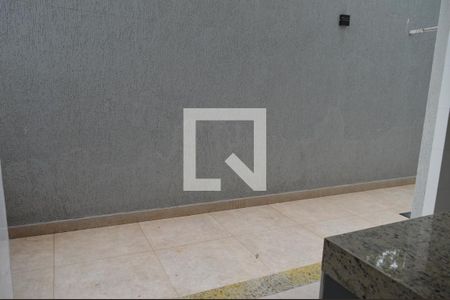 Casa de condomínio para alugar com 320m², 4 quartos e 4 vagasÁrea de Serviço