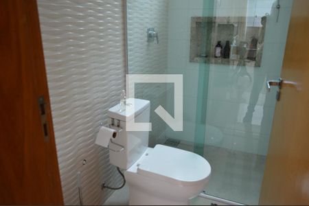 Banheiro da Sala de casa de condomínio à venda com 4 quartos, 320m² em Estância Silveira, Contagem