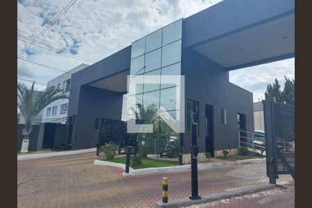 Casa de condomínio para alugar com 320m², 4 quartos e 4 vagas Casa de condomínio para alugar com 320m², 4 quartos e 4 vagasFachada do Condomínio