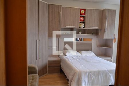 Casa de condomínio para alugar com 320m², 4 quartos e 4 vagasSuíte 2