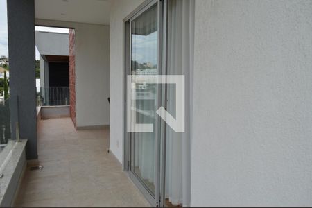 Casa de condomínio para alugar com 320m², 4 quartos e 4 vagasVaranda da Suíte 1