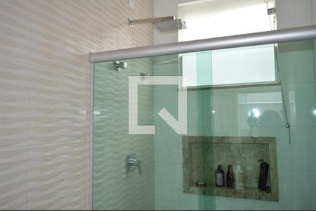 Banheiro da Sala de casa de condomínio para alugar com 4 quartos, 320m² em Estância Silveira, Contagem