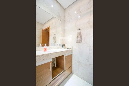 Casa à venda com 150m², 3 quartos e 2 vagasBanheiro social