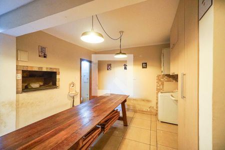 Casa à venda com 150m², 3 quartos e 2 vagasQuintal