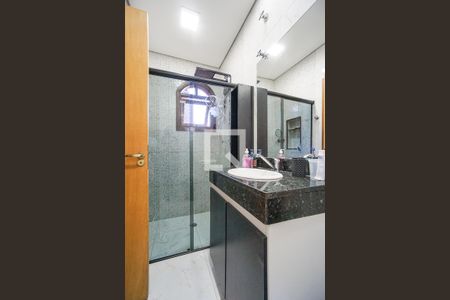 Casa à venda com 150m², 3 quartos e 2 vagasBanheiro da suíte