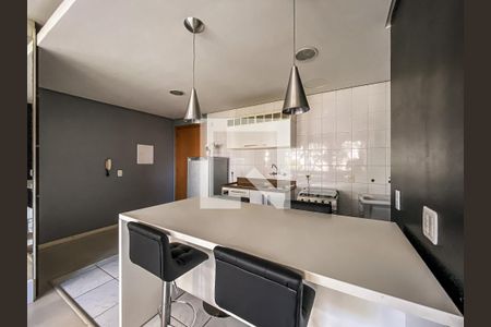 Cozinha e Área de Serviço de kitnet/studio para alugar com 1 quarto, 42m² em Três Figueiras, Porto Alegre