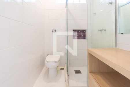 Banheiro de apartamento à venda com 2 quartos, 82m² em Grajau, Rio de Janeiro