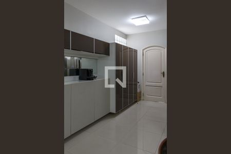 Casa à venda com 650m², 3 quartos e 3 vagas Casa à venda com 650m², 3 quartos e 3 vagasCozinha