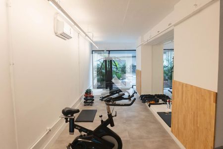 Studio para alugar com 31m², 1 quarto e sem vaga Studio para alugar com 31m², 1 quarto e sem vagaÁrea comum - Academia