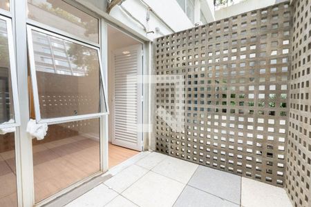 Studio para alugar com 31m², 1 quarto e sem vaga Studio para alugar com 31m², 1 quarto e sem vagaSacada