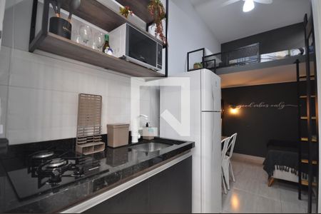 Sala/Cozinha de kitnet/studio para alugar com 1 quarto, 14m² em Vila Medeiros, São Paulo