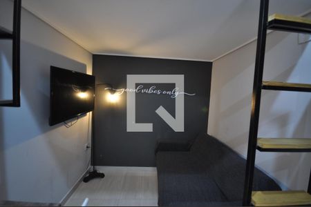 Sala de kitnet/studio para alugar com 1 quarto, 14m² em Vila Medeiros, São Paulo