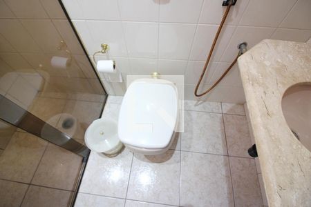 Casa à venda com 256m², 4 quartos e 3 vagasSuíte 2 Banheiro 