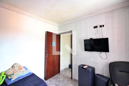 Casa à venda com 256m², 4 quartos e 3 vagasSuíte 2