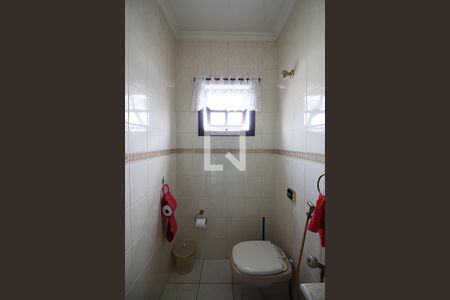 Casa à venda com 256m², 4 quartos e 3 vagasLavabo