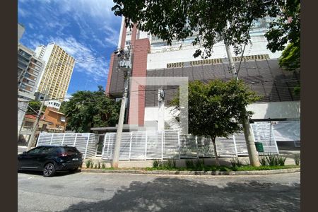 Apartamento para alugar com 70m², 2 quartos e 2 vagas Apartamento para alugar com 70m², 2 quartos e 2 vagasFachada