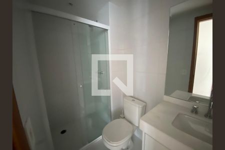 Apartamento para alugar com 70m², 2 quartos e 2 vagas Apartamento para alugar com 70m², 2 quartos e 2 vagasBanheiro