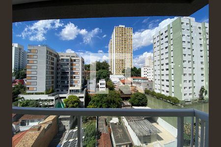 Apartamento para alugar com 70m², 2 quartos e 2 vagas Apartamento para alugar com 70m², 2 quartos e 2 vagasSacada