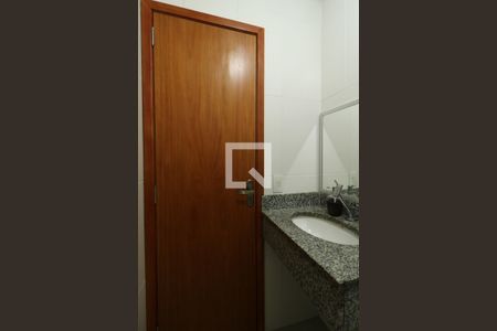 Casa à venda com 350m², 3 quartos e 8 vagasLavabo da Garagem