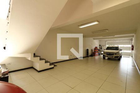 Casa à venda com 350m², 3 quartos e 8 vagasGaragem