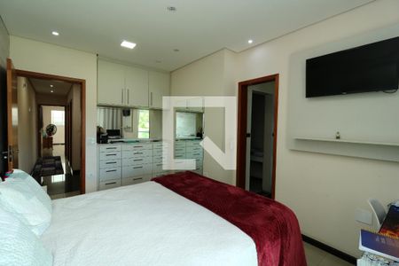 Casa à venda com 350m², 3 quartos e 8 vagasSuíte