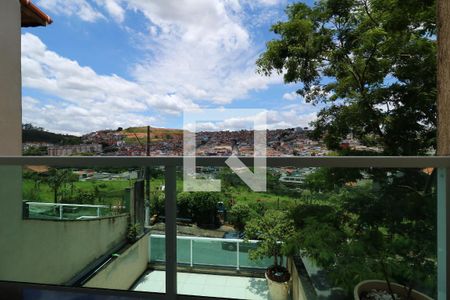 Casa à venda com 350m², 3 quartos e 8 vagasSacadada Suíte
