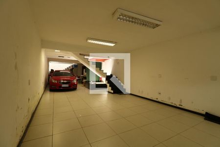 Casa à venda com 350m², 3 quartos e 8 vagasGaragem