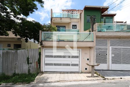 Casa à venda com 350m², 3 quartos e 8 vagasFachada