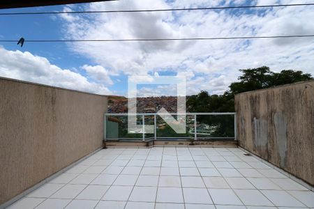 Área Comum de casa à venda com 3 quartos, 350m² em Parque Sao Vicente, Santo André