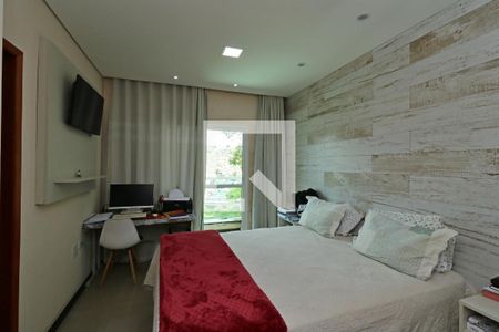 Casa à venda com 350m², 3 quartos e 8 vagasSuíte