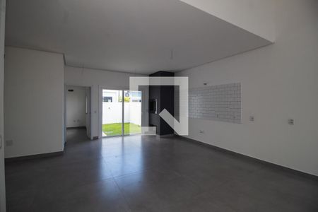 Casa de condomínio à venda com 103m², 2 quartos e 2 vagasSala