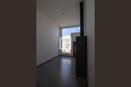 Casa de condomínio à venda com 103m², 2 quartos e 2 vagasSala