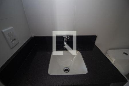 Casa de condomínio à venda com 103m², 2 quartos e 2 vagasBanheiro