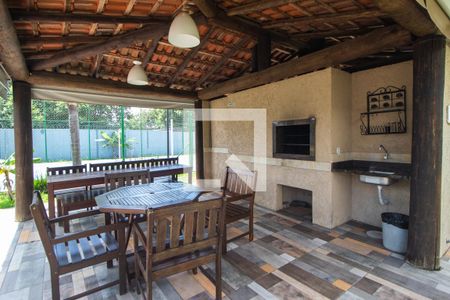 Casa de condomínio à venda com 103m², 2 quartos e 2 vagasÁrea comum - Churrasqueira