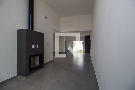 Casa de condomínio à venda com 103m², 2 quartos e 2 vagasSala