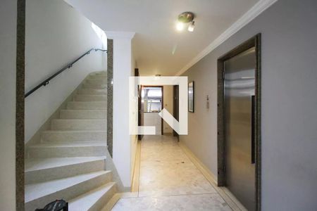 Apartamento à venda com 65m², 2 quartos e sem vagaHall social