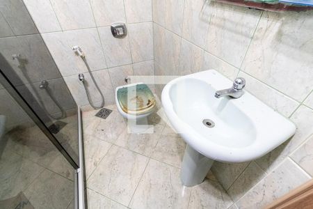 Banheiro do Quarto 1 de casa para alugar com 2 quartos, 130m² em Campo Grande, Rio de Janeiro