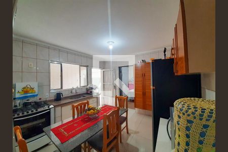 Casa à venda com 290m², 3 quartos e 2 vagasCasa 2 - Cozinha