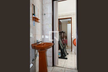 Casa à venda com 290m², 3 quartos e 2 vagasCasa 2 - Banheiro da Área de Serviço