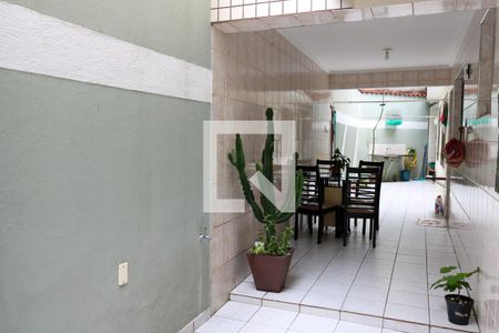 Casa à venda com 290m², 3 quartos e 2 vagasCasa 2 - Quintal