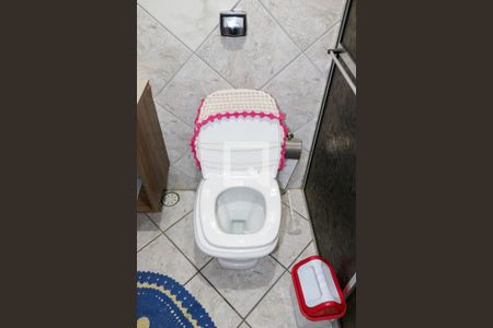 Casa à venda com 290m², 3 quartos e 2 vagasBanheiro - Piso térreo