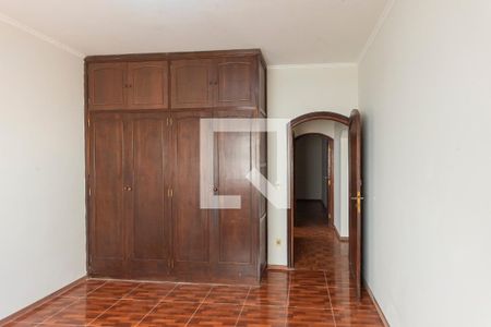 Casa à venda com 236m², 3 quartos e 4 vagas Casa à venda com 236m², 3 quartos e 4 vagasQuarto 1