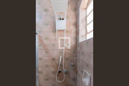 Casa à venda com 236m², 3 quartos e 4 vagas Casa à venda com 236m², 3 quartos e 4 vagasBanheiro da Suíte