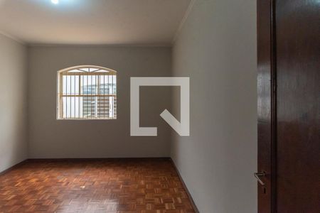 Casa à venda com 236m², 3 quartos e 4 vagas Casa à venda com 236m², 3 quartos e 4 vagasQuarto 2